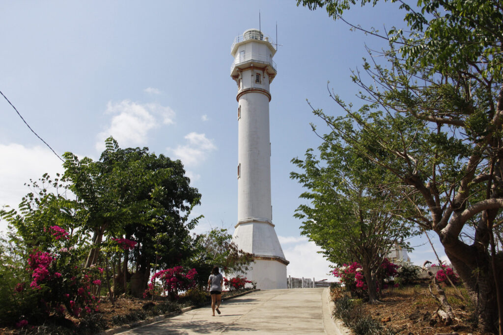 bolinao lighthouse tourism